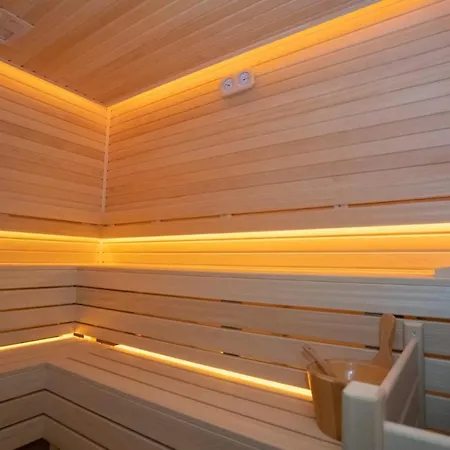 Квартира 1+1/Центр, 5 Мин От Пляжа Клеопатра * Alanya